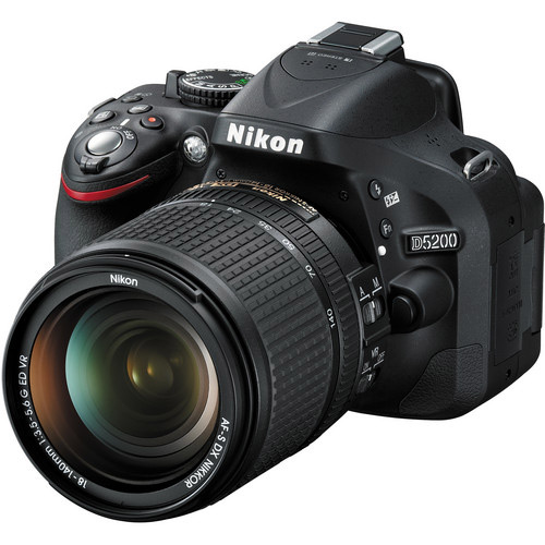 NIKON D5200 DSLR Camera with 18-140mm VR DX Lens 